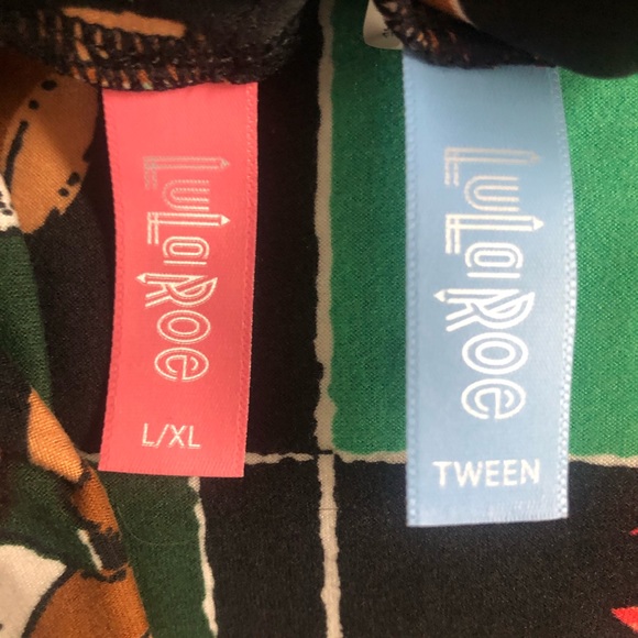 NEW! Matching Pair (2) Holiday Kids Leggings! - Picture 4 of 4